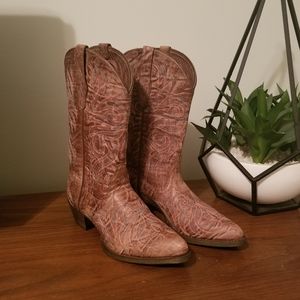 NWOT Ariat Women's Cowgirl Boots